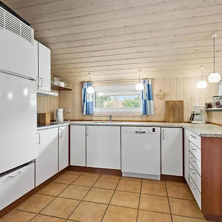 別荘 3 Bedroom Cozy In *