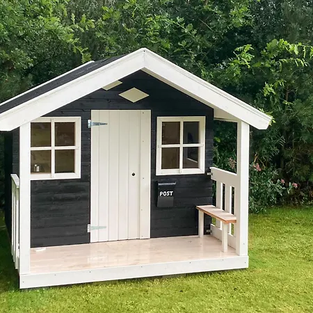 3 Bedroom Cozy In