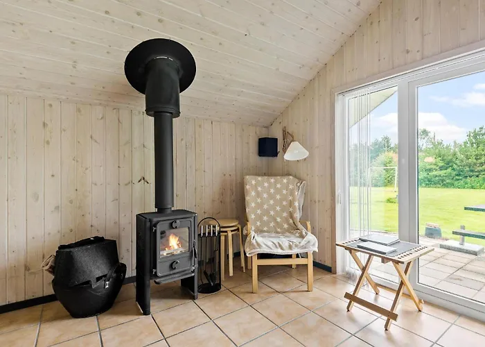 3 Bedroom Cozy In Casa vacanze